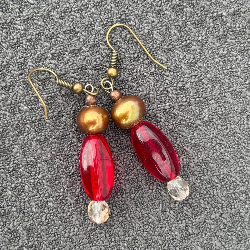 (5/$5 Deal) Elegant Red and Gold Dangle Earrings